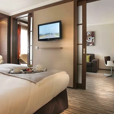 Готель Ac By Marriott Ambassadeur Antibes - Les Pins 4*