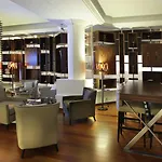酒店 安提布 - 瑞昂莱潘大使万豪ac酒店 4*