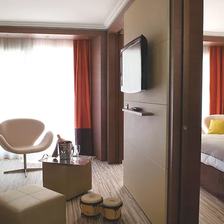Готель Ac By Marriott Ambassadeur Antibes - Les Pins 4*