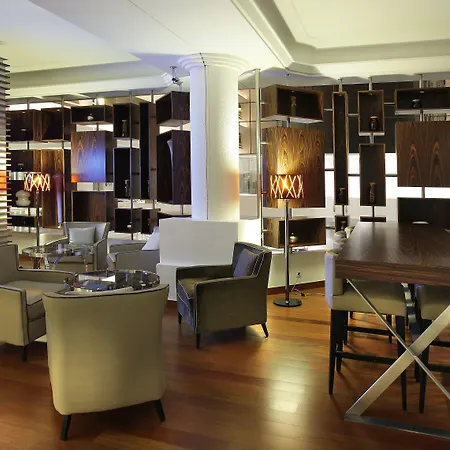 Готель Ac By Marriott Ambassadeur Antibes - Les Pins 4*