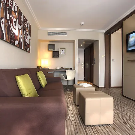Ac By Marriott Ambassadeur Antibes - Les Pins Hotell 4*