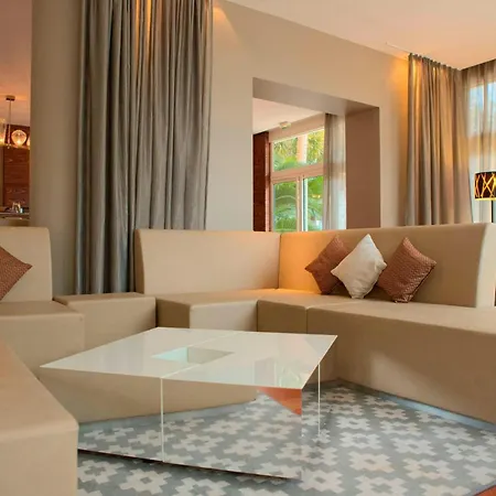 Hotel Ac By Marriott Ambassadeur Antibes - Les Pins 4*