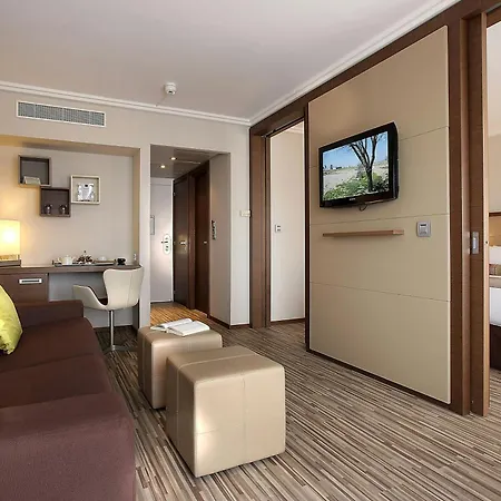 Готель Ac By Marriott Ambassadeur Antibes - Les Pins 4*