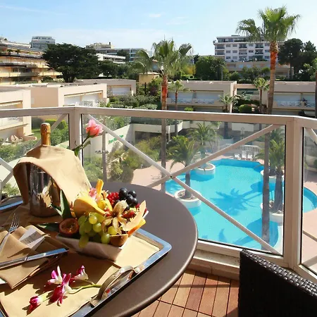 Готель Ac By Marriott Ambassadeur Antibes - Les Pins 4*