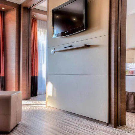 Ac By Marriott Ambassadeur Antibes - Les Pins 4* Жюан-ле-Пен