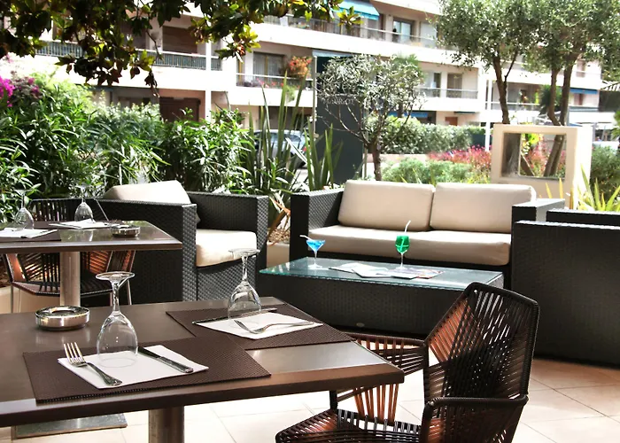 Hotel Ac By Marriott Ambassadeur Antibes - Les Pins